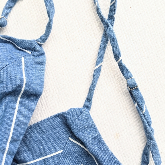 Forever 21 Cutout Faux Wrap Dress - Picture 5 of 7